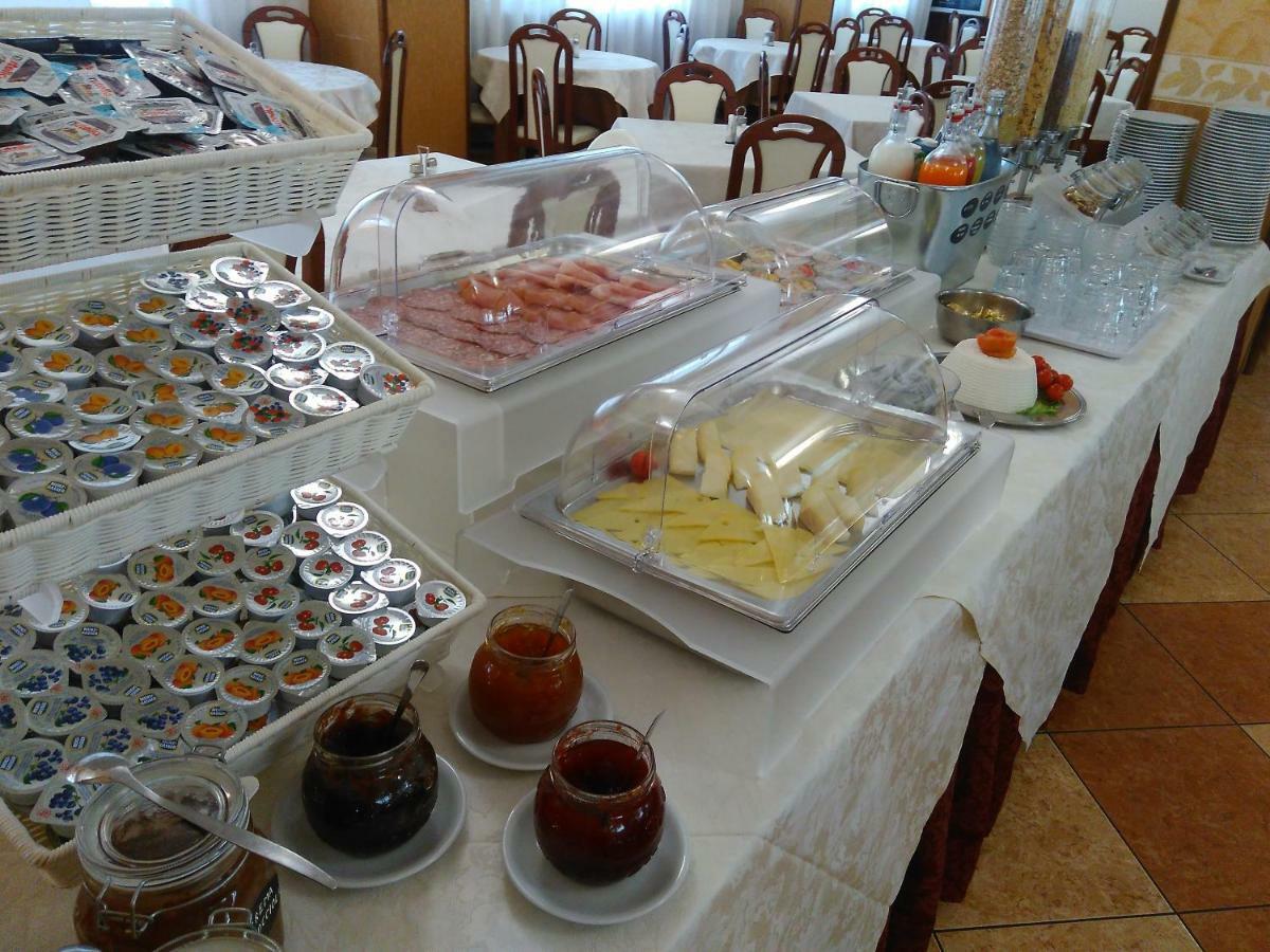 Hotel Apollo Rimini Esterno foto